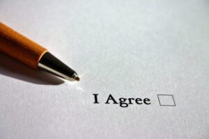 Why You Need a Massachusetts Attorney for Contracts