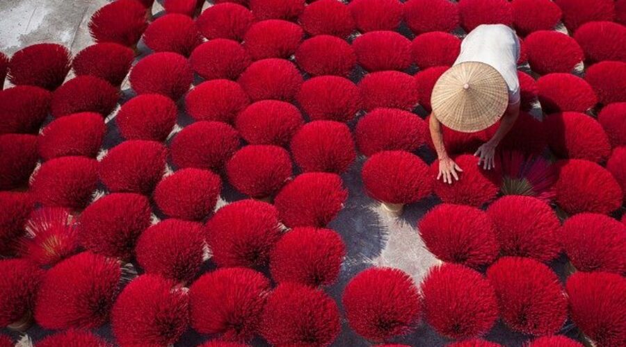 This image has an empty alt attribute; its file name is Independent-contractor-or-employee-in-Massachusetts-Copy.jpg